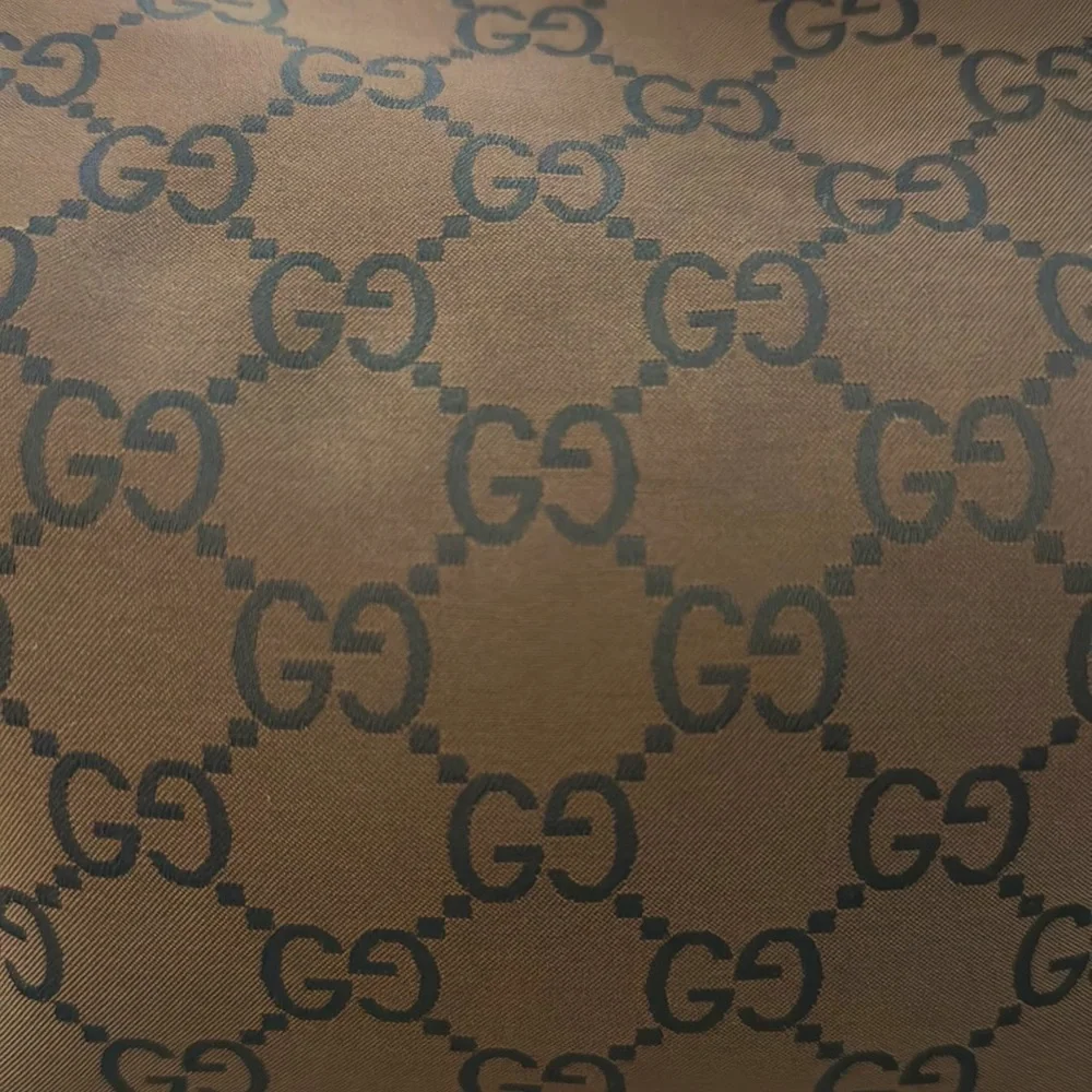 Authentic Gucci Hobo handbag - Picture 2 of 8